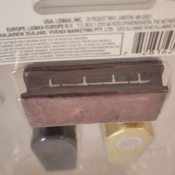 LEMAX Spooky Town Set of 3 Coffins 2007 New In Packaging #14853 - Picture 7 of 11